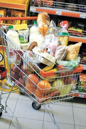 Минимум в два раза