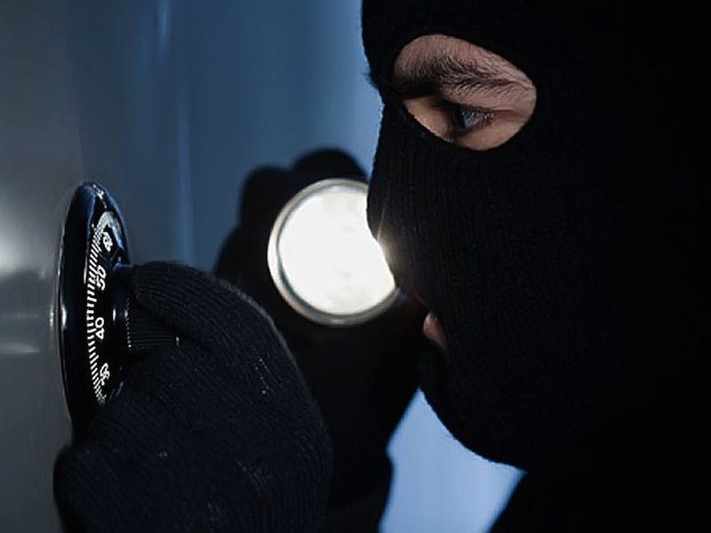 Серия необычных ограблений продолжается