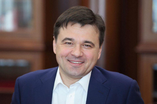 Губернатор поздравил с Днем защитника Отечества