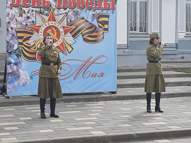 Празднование Дня Победы в Волоколамске началось с концерта у железнодорожного вокзала