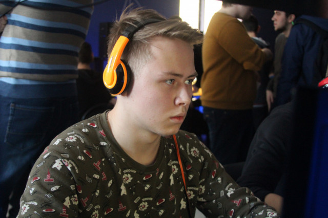 В Татьянин день студенты устроили сражение в "Counter-strike"