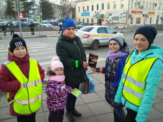 Волоколамская молодёжь приняла участие в акции «День памяти жертв ДТП»