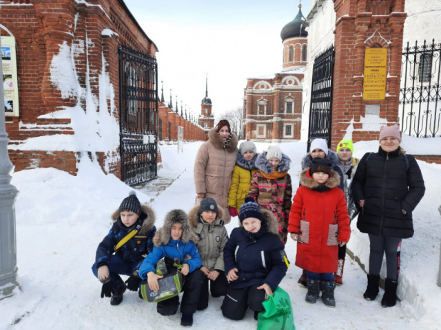 Юные артисты из Шестаково впервые посетили кремль древнего Волока-на-Ламе