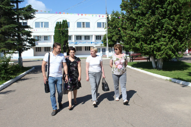 Общественная палата Волоколамского района посетила лагерь в Дубосеково