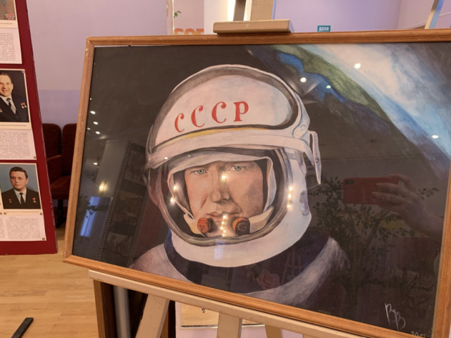 Выставка «Звёздный путь» ко Дню космонавтики открылась в "Родниках"