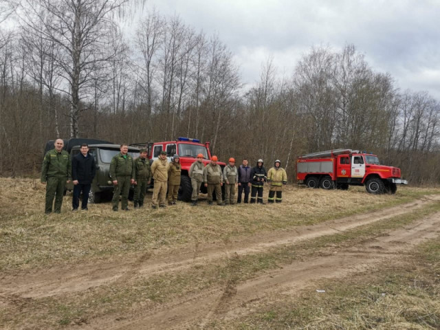 Волоколамские лесничие приняли участие в учениях по тушению лесных пожаров