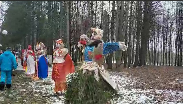 Конкурс чучел Зимы прошёл в Волоколамске на праздновании Масленицы