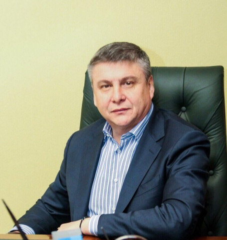 Сылка повторил за Президентом слова про учителей и врачей