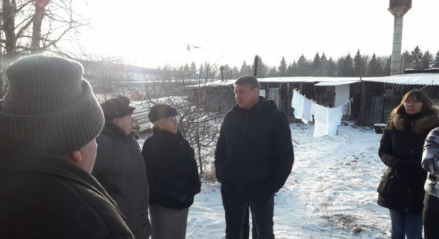 Глава района провёл рейд по проблемным местам, на которые жаловались жители