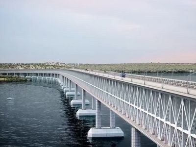 В Крыму начали строить Керченский мост