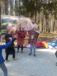 Первое мая в племени Мая