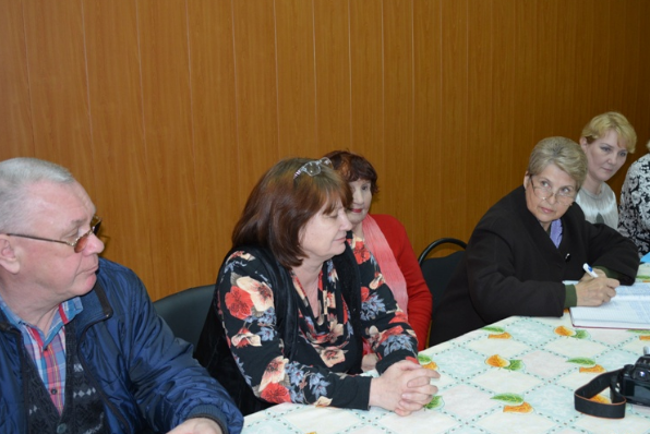 В ДК "Космос" Глава города провёл заседание Советов ветеранов
