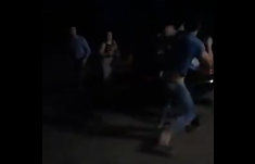 Дерзкое нападение беспредельщиков на магазин в Щекино (видео 18+)