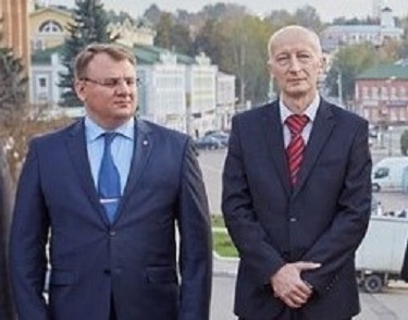 ​Великолепная пятёрка и главарь