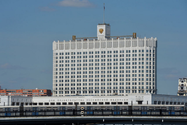 Правительство запретило госорганам требовать у граждан справки