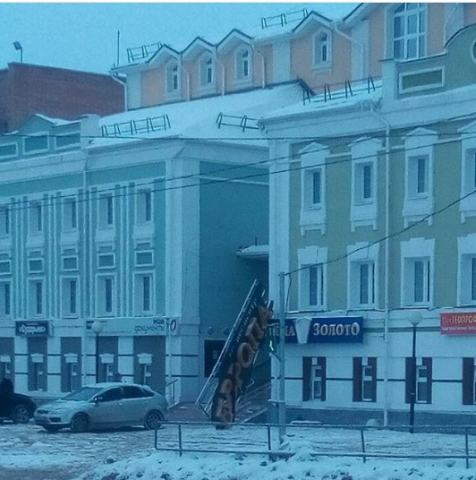 "Европа" обрушилась под натиском урагана