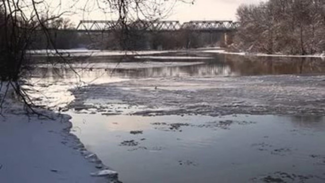 В Подмосковье усилили контроль состояния льда водоемов и рек