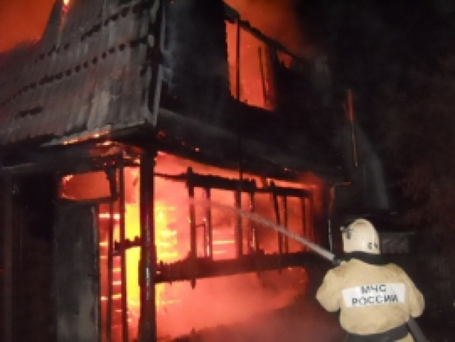 Дачный дом сгорел в Волоколамске