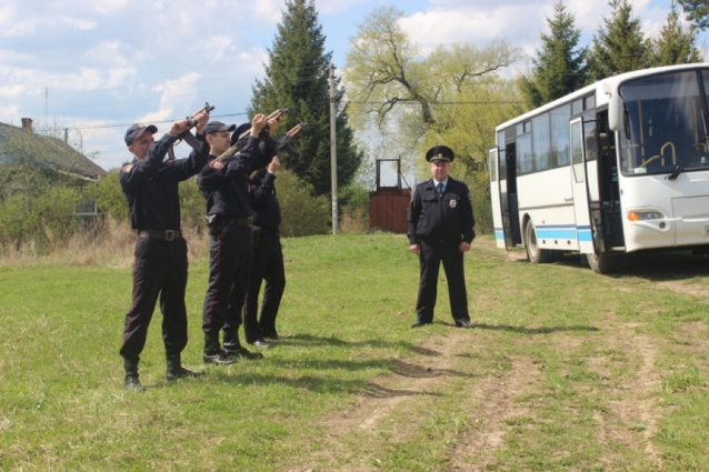 Полиция провела митинг