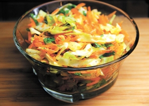 Морковный коулслоу с зирой