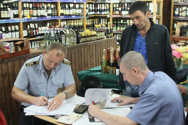 Проверки уличной торговли продолжаются