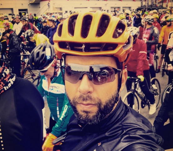 Иван Ургант принял участие в велопробеге Gran Fondo по Волоколамскому району