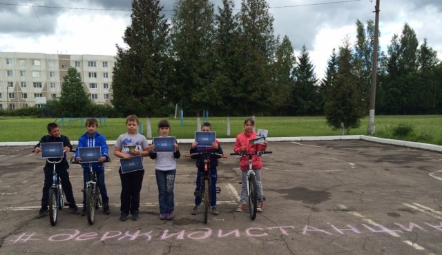 Инспекторы ГИБДД побеседовали с юными велосипедистами