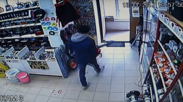Жителя Волоколамска посадят на 10 лет за кражу "воздуходувки"