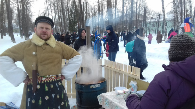 Масленица, щи, блины