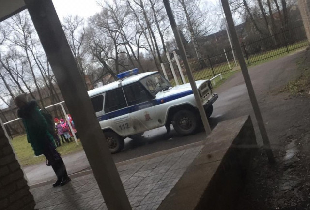 Из-за пожара эвакуировали детей из Привокзальной школы