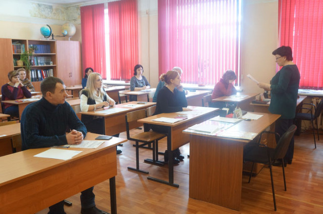 Родители выпускников гимназии № 1 попробовали сдать ЕГЭ