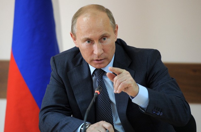 Путин повысил минимальную оплату труда