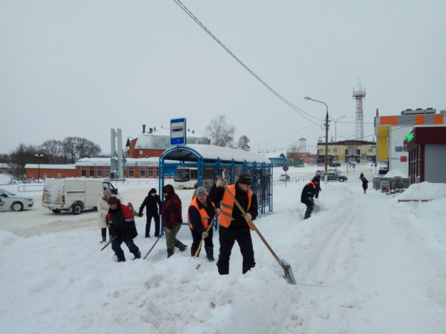 За прошедшие сутки в Волоколамске от снега расчищено 152 тысячи кв. метров