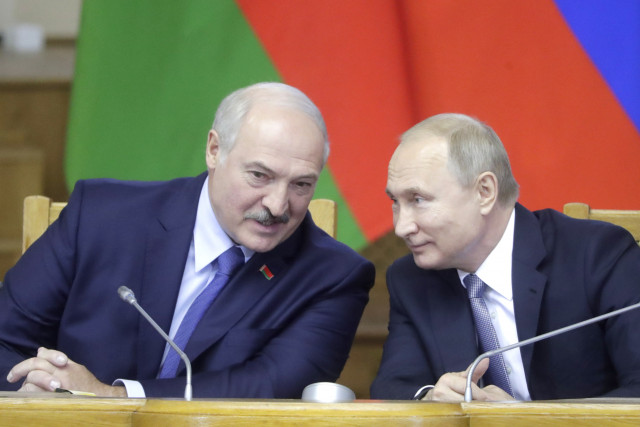 Путин и Лукашенко договорились в ближайшие недели встретиться в Москве