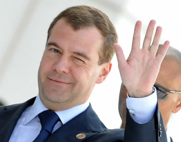 Правительство России ушло в отставку