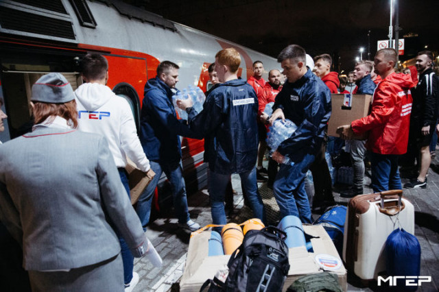 Группа добровольцев «Молодой Гвардии» отправилась в город Тулун пострадавший от наводнения