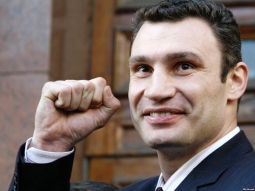 Новогоднее поздравление В.Кличко.